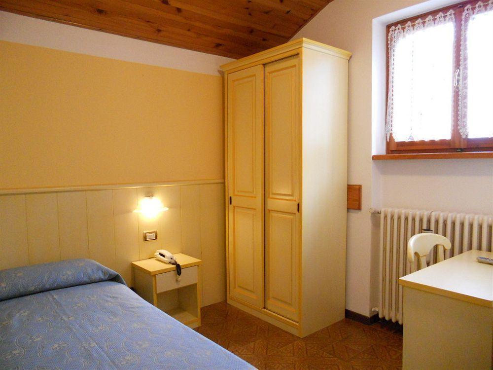 Albergo Ristorante Scanapa Castione della Presolana Dış mekan fotoğraf
