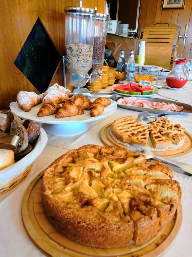 Albergo Ristorante Scanapa Castione della Presolana Dış mekan fotoğraf